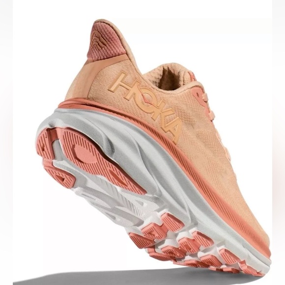 Hoka Clifton 9 Color: Cantaloupe / White women size 7 new with box - Picture 3 of 16